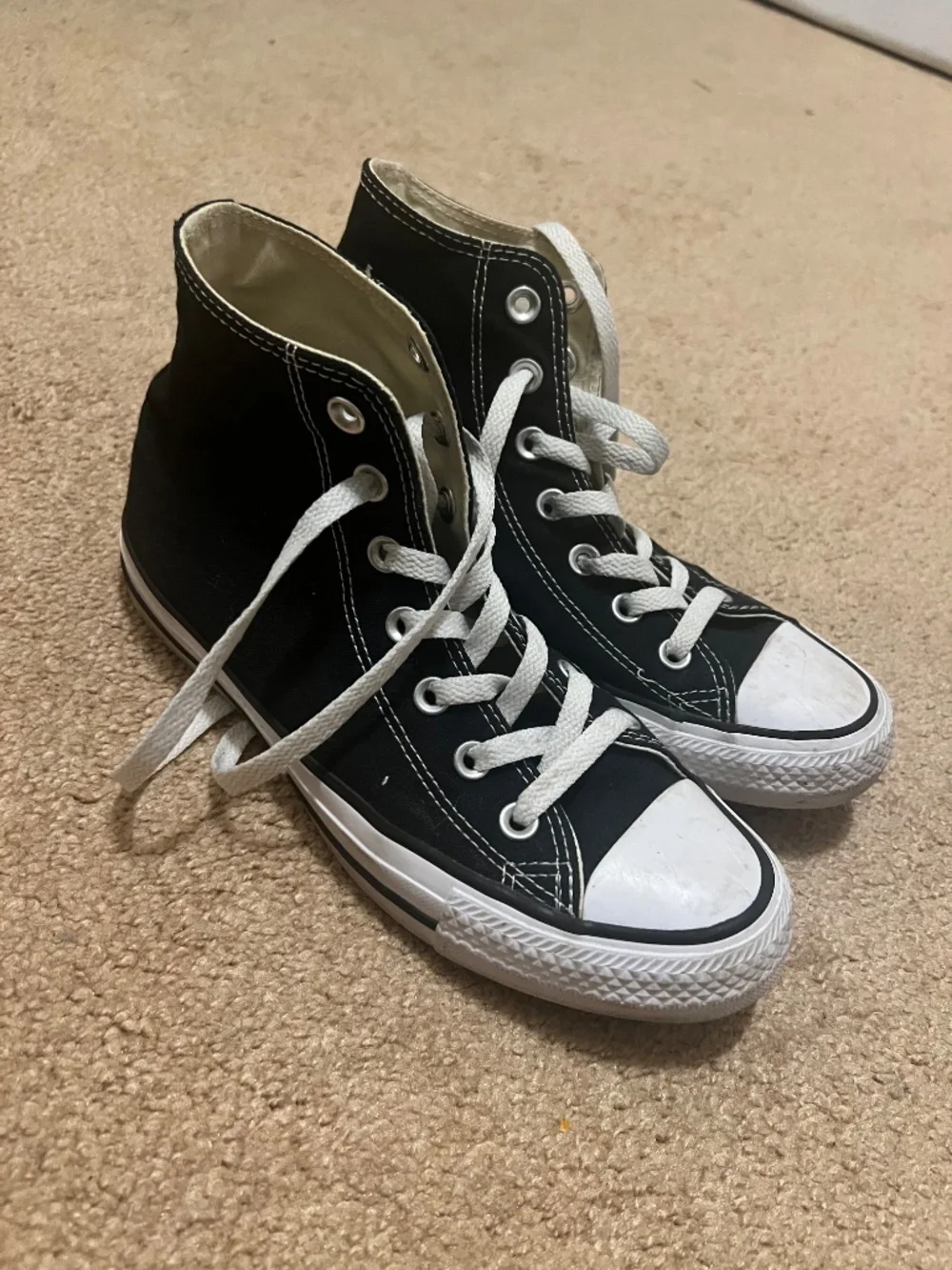 Converse Chuck Taylor All Star High Top BUNDLE - Women's Size 7 (Black & Hunter
